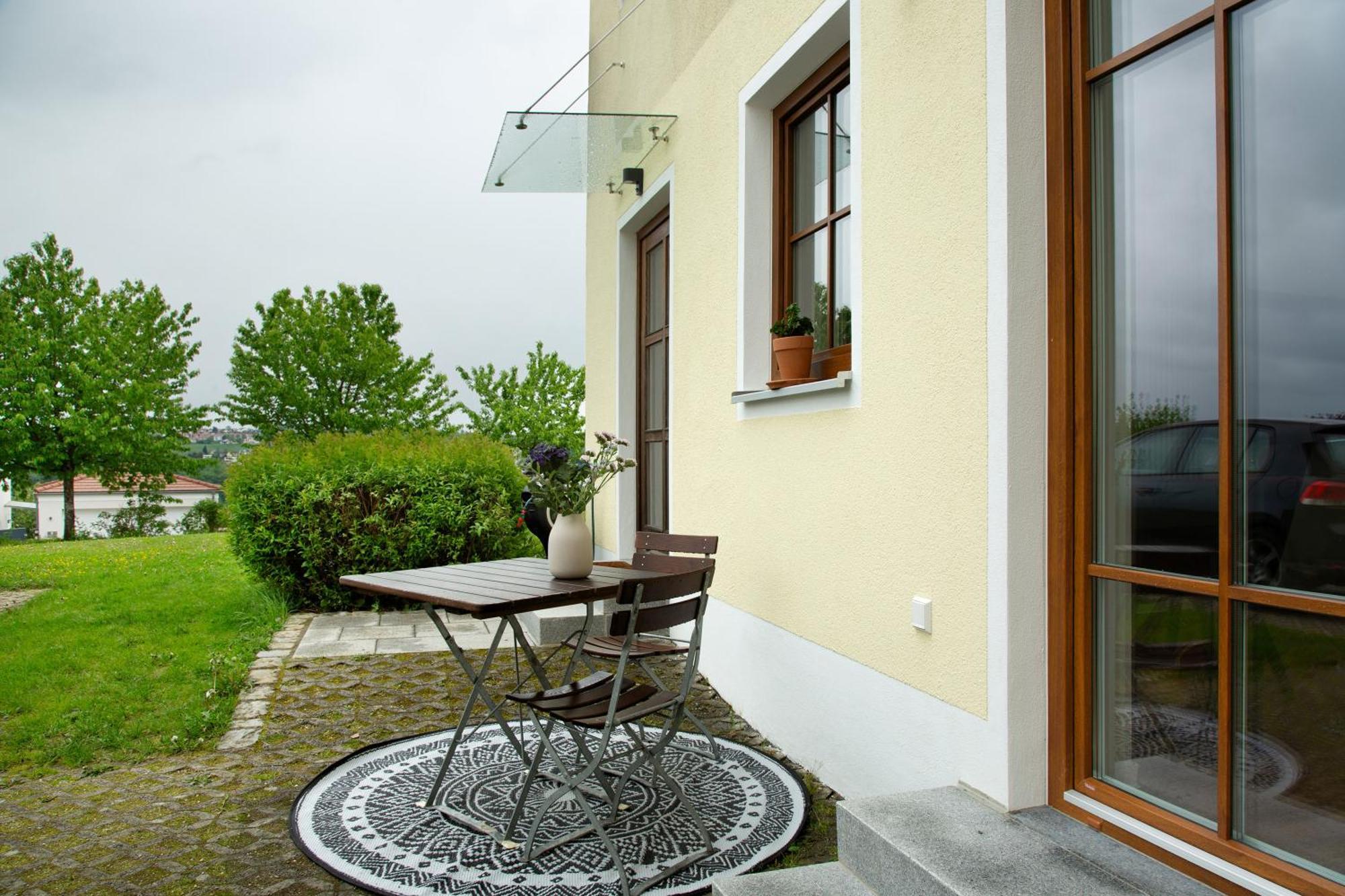 Schoenauer Hof - Rosalie